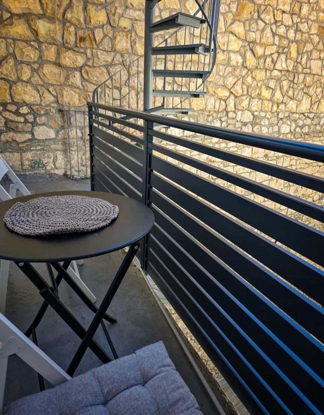 Private Bedroom With Bathroom Baska Voda Exterior photo